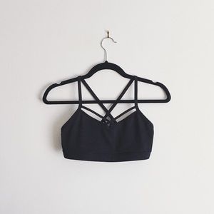 Pullover Sports Bra